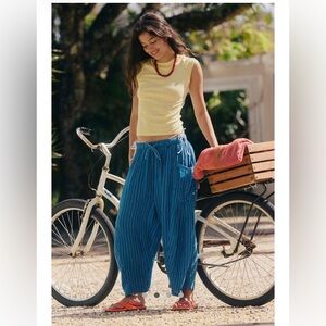 NWT FREE PEOPLE Quinn Striped Pants in Navy Combo